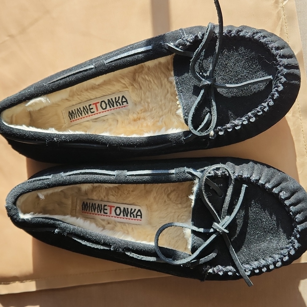 Minnetonka Britt Trapper Slipper